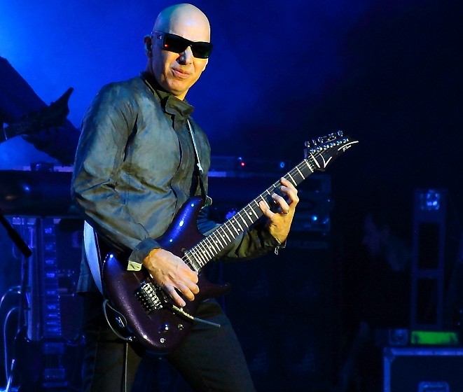 Joe Satriani, 30.10.15, RuhrCongress Bochum, 02