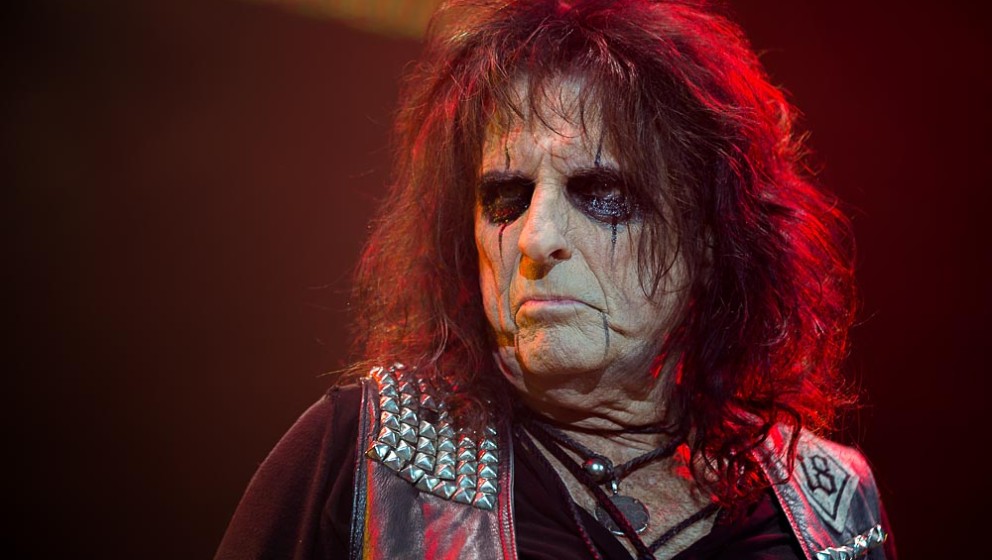 Alice Cooper bei einem Auftritt in der Stuttgarter Schleyer-Halle 2015