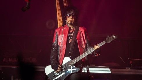 Nikki Sixx, Mötley Crüe, 2015