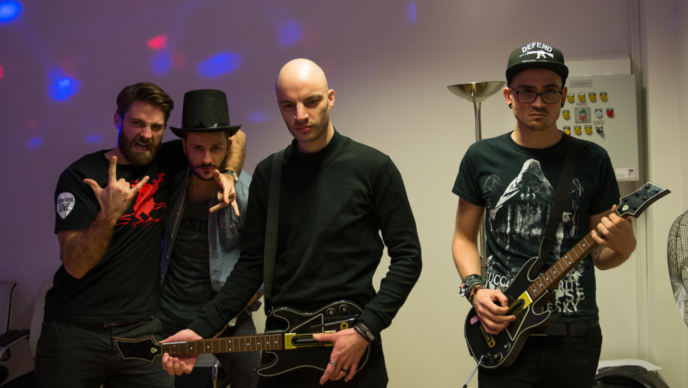 Guitar Hero-Redaktionsbesuch: Bart & Bart vs. Metal Hammer.