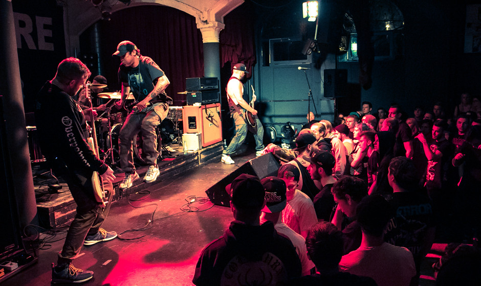 Expire, 20.11.15, Schweinfurt_Stattbahnhof 02