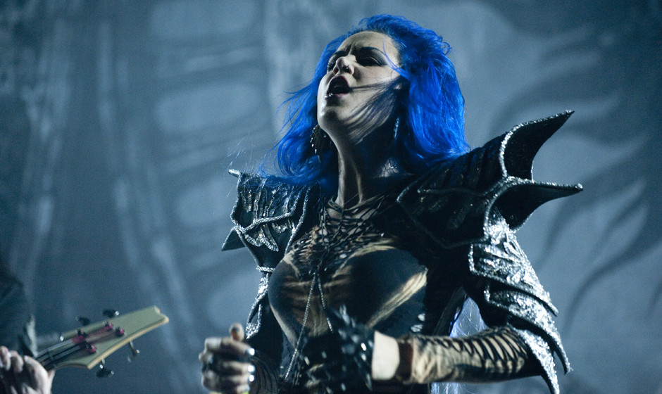 Arch Enemy 18.11.15, Hamburg - Barclaycard Arena_02