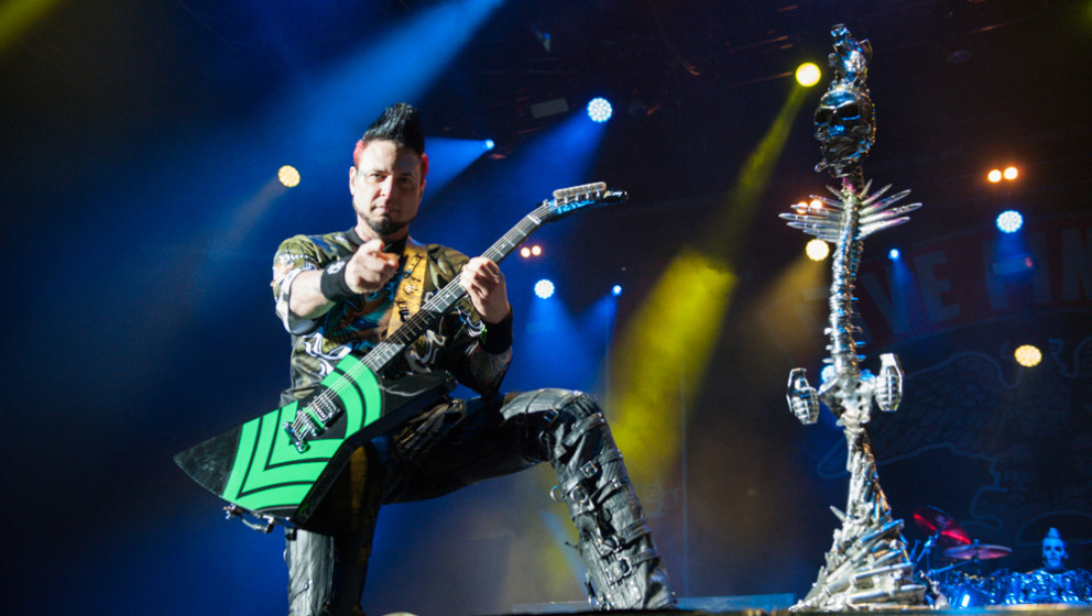five-finger-death-punch-mitsubishi-electric-halle-november-2015-s-fleischer-101