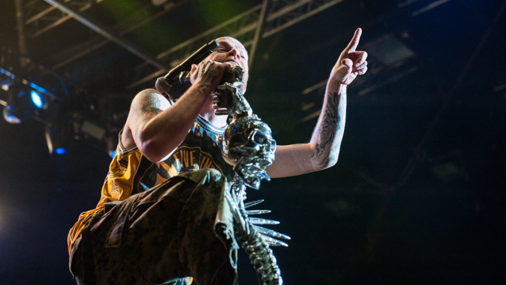 five-finger-death-punch-mitsubishi-electric-halle-november-2015-s-fleischer-170
