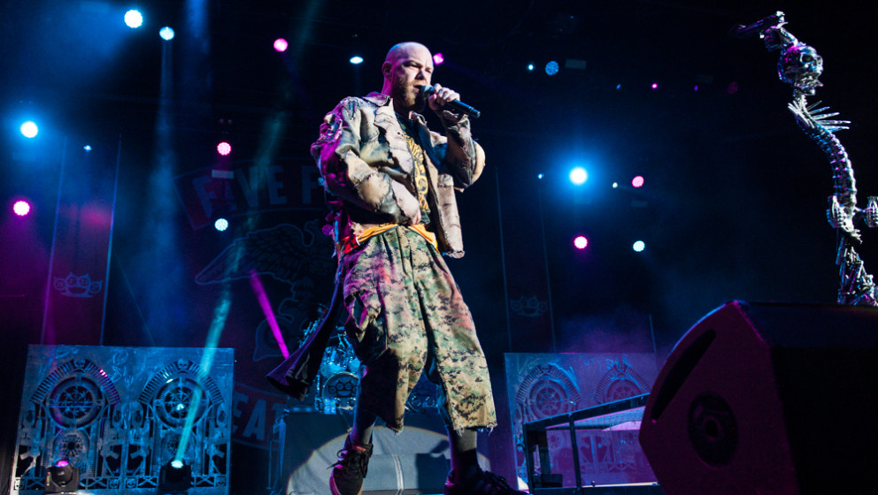 five-finger-death-punch-mitsubishi-electric-halle-november-2015-s-fleischer-42