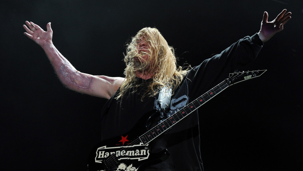 INDIO, CA - APRIL 23:  Musician Jeff Hanneman of Slayer performs onstage during The Big 4 held at the Empire Polo Club on Apr