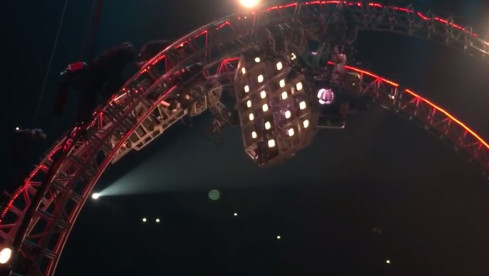 Techniker beim Rettungsversuch von Tommy Lee.