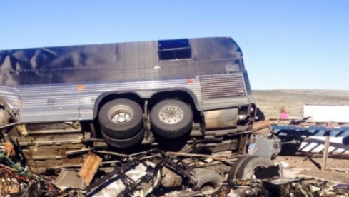 Foto des verunglückten The Ghost Inside-Busses