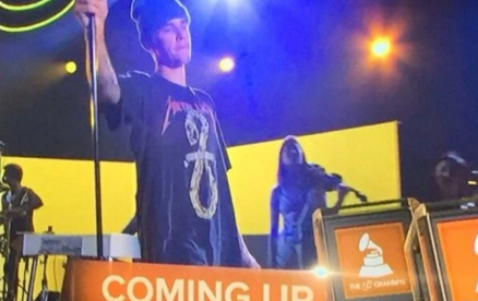 FireShot Capture 12 - Here's Justin Bieber Wearing A METALLI_ - http___www.metalinjection.net_late