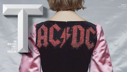 Das AC/DC-Kleid von Gucci.