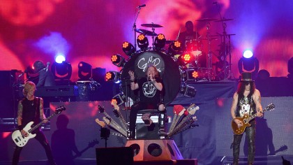 Guns N' Roses live
