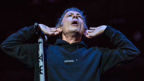 Iron Maiden-Frontmann Bruce Dickinson beim Rockavaria 2016
