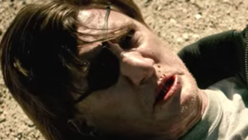 Geschlagen, getreten und doch siegreich am Ende: Unser Held der Video-Trilogie.