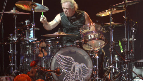 Joey Kramer bei einer Aerosmith-Show im Jahr 2015