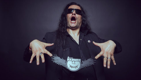 Abbath, hier im Jahr 2016 mit dem METAL HAMMER AWARD für das beste Debütalbum