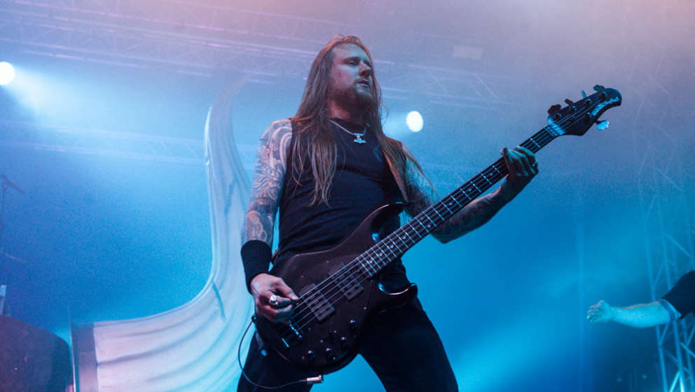 Amon Amarth + Grand Magus + Testament @ Turbinenhalle, Oberhause,