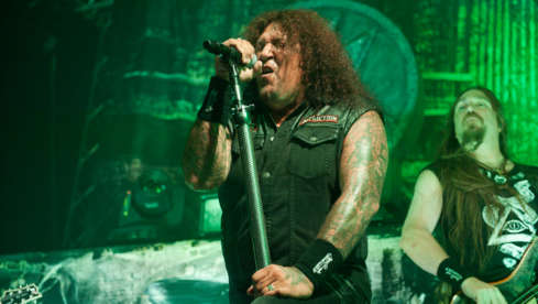 Amon Amarth + Grand Magus + Testament @ Turbinenhalle, Oberhause,