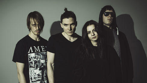 It's The Lipstick On Your Teeth 2017