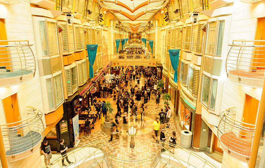 70000-tons-of-metal-2017-23