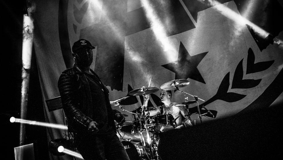 asking-alexandria-9515