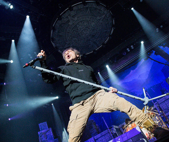 iron-maiden-oberhausen-koenig-pilsener-arena-april-2017-s-fleischer-78