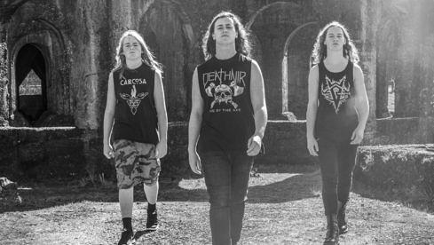 Alien Weaponry