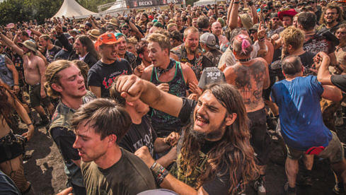 Wacken Open Air: ein Festival mit grundsätzlich pickepackevollem sowie erlesenem Line-up - die Fans feiern es ab!