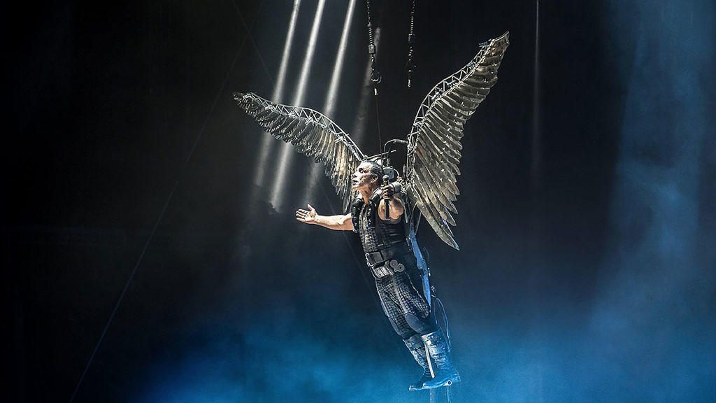 Till Lindemann bei einem Live-Auftritt von Rammstein im Jahr 2016