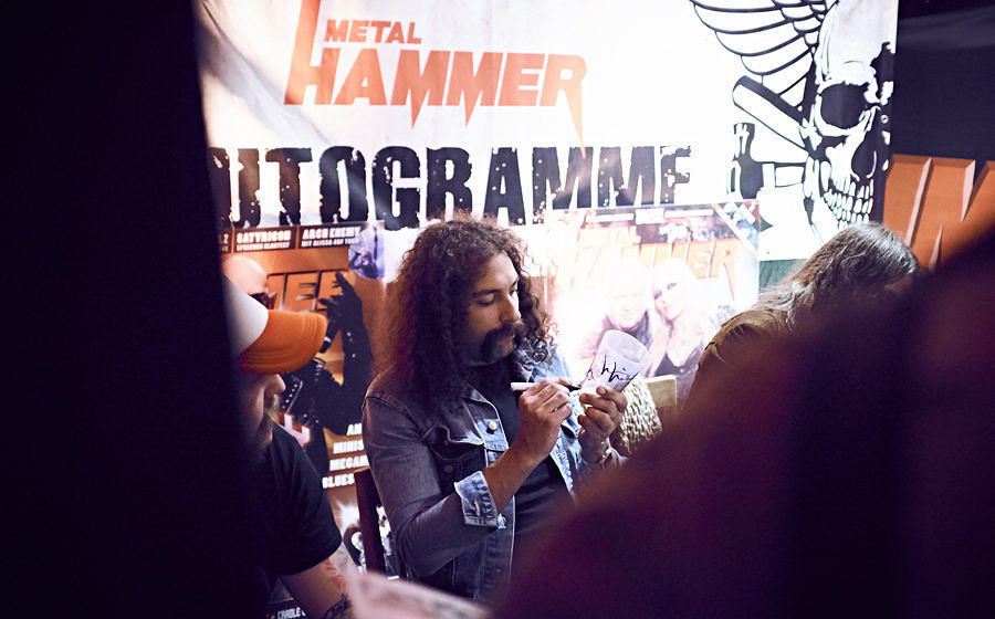 Dead Lord-Autogrammstunde @ METAL HAMMER PARADISE 2018