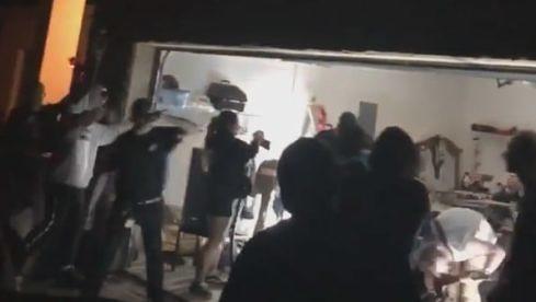 Pizzalieferant_wird_Hardcore-Saenger