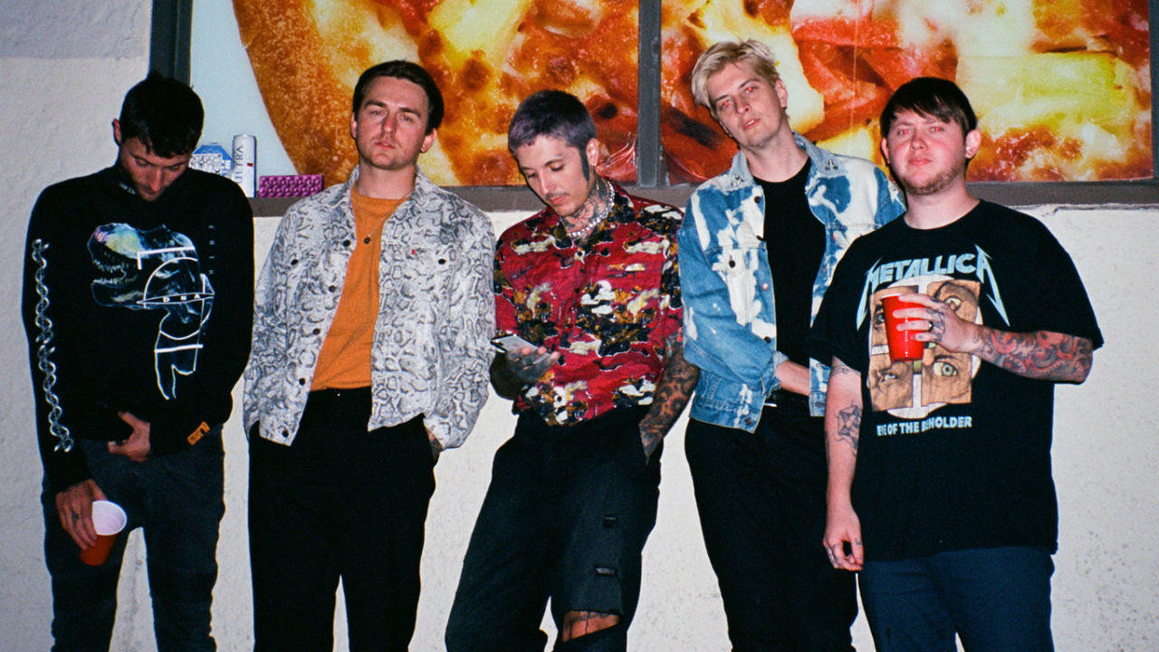 Bring-Me-The-Horizon-2018g