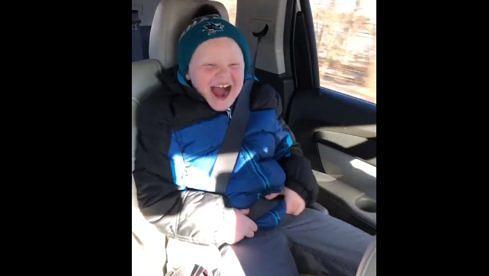 So klein und schon Hatebreed-Texten mächtig