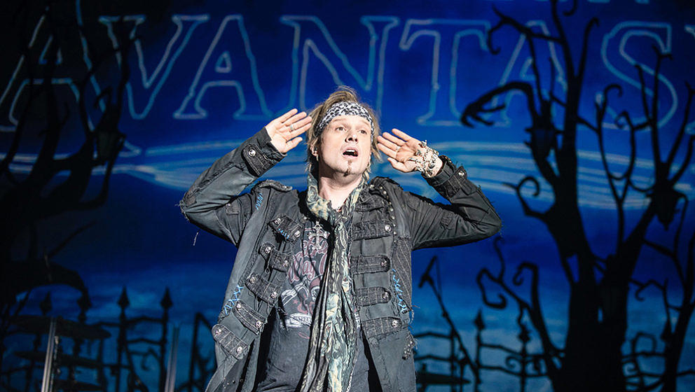 Hamburg, Mehr!Theater Moonglow World Tour