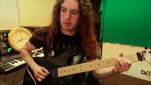 Bradley Hall covert ’Master Of Puppets’ rückwärts