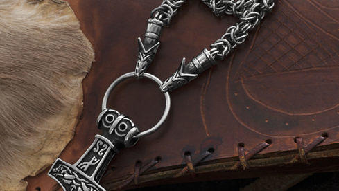 Produkt mit Historie: Grimfrosts Wolfskönigkette