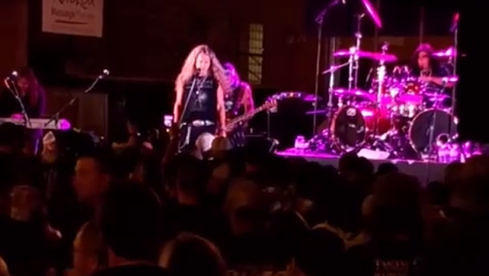 Great White bei ihr Corona-Show in Dickinson, North Dakota