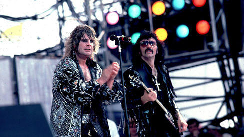 Ozzy Osbourne und Tony Iommi mit Black Sabbath bei Live Aid am 13.07.1985 in Philadelphia