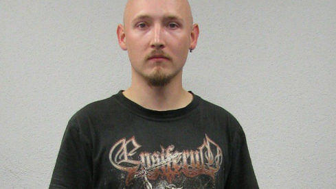 Nach seinem Shirt zu urteilen hört Yves Rausch ganz gerne Ensiferum