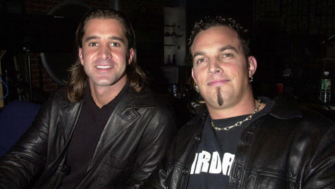 Scott Stapp (l.) und Mark Tremonti zur Hochzeit von Creed