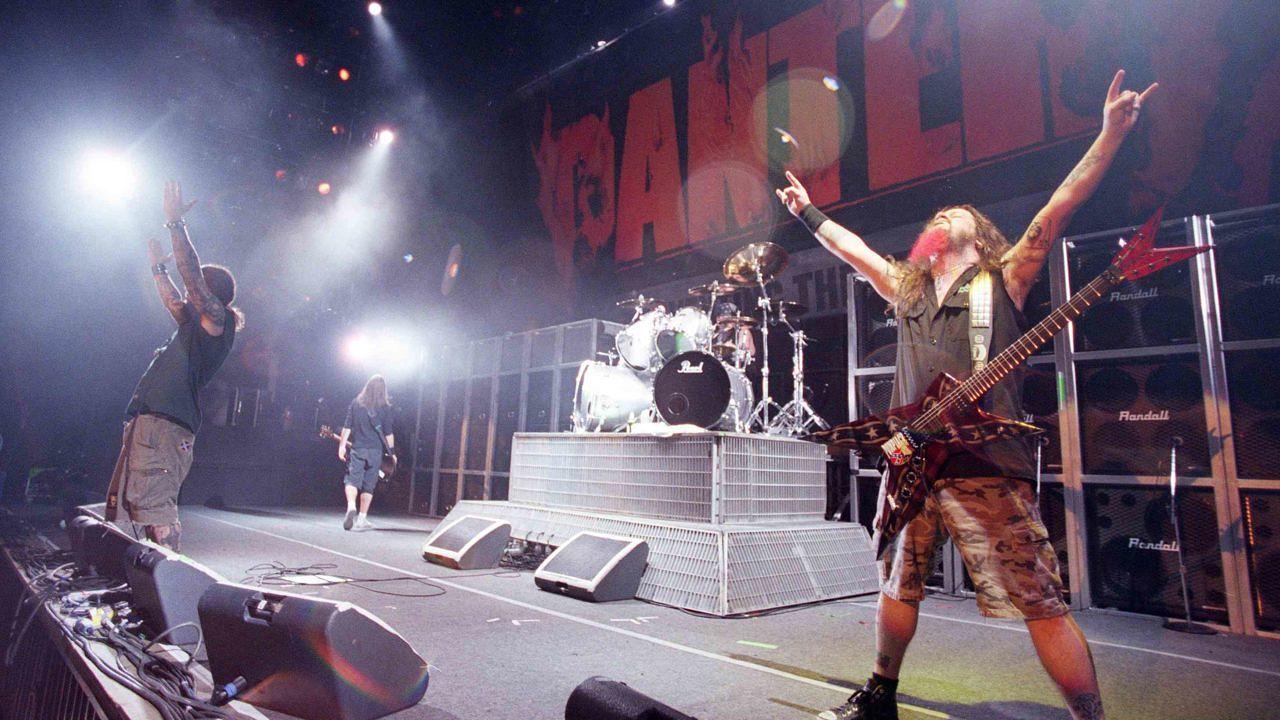 Pantera bei ihrem OZZfest-Auftritt in Mountain View im Jahr 2000