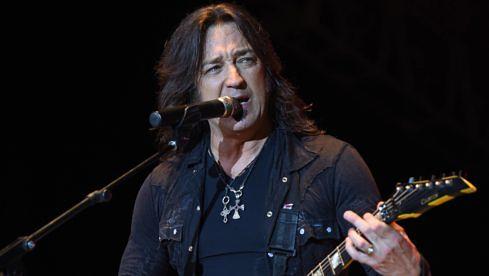 Michael Sweet von Stryper bei der Show im Magic City Casino am 17. April 2015 in Miami, Florida