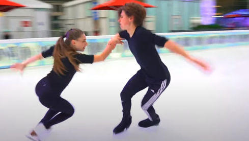 Die Geschwister Oona und Cage Brown in ihrer Metallica-Kür