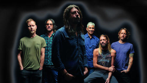 Foo-Fighters-2021b_Danny Clinch-PR