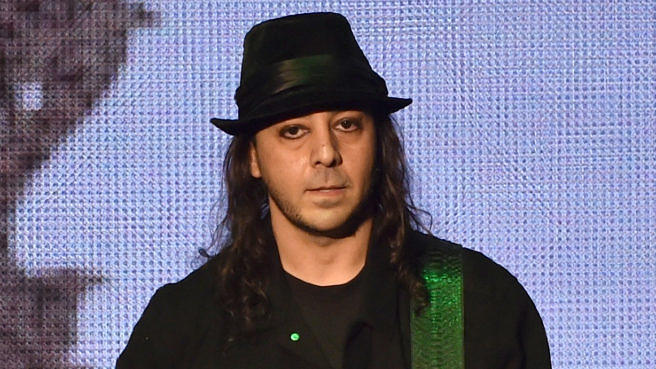 Daron Malakian bei einer System Of A Down-Show im Dezember 2014 in Inglewood