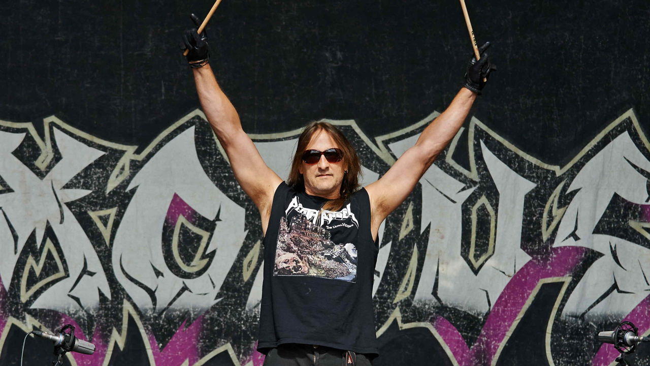 Tom Hunting mit Exodus beim Bloodstock Open Air 2013 im britischen Derby