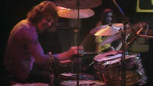 John Hinch bei einem TV-Auftritt von Judas Priest 1975 in der Sendung "Old Grey Whistle Test"