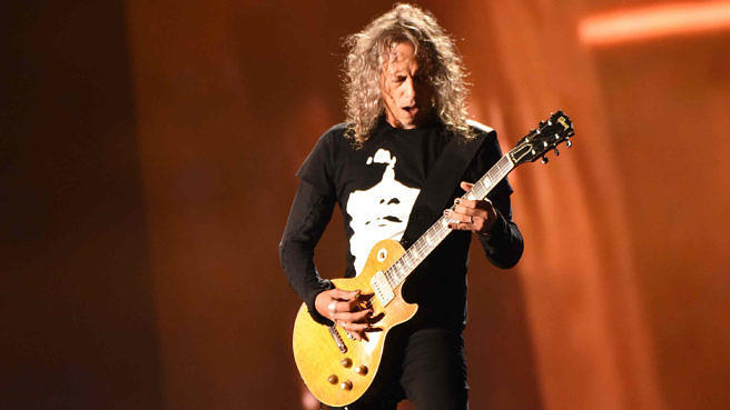 Metallica-Gitarrist Kirk Hammett mit seiner Les Paul von Gibson im Jahr 2017 beim Outside Lands Music and Arts Festival in San Francisco