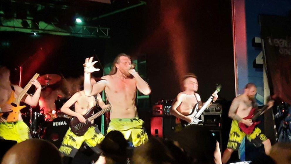 Lukas als Br00dl Surf Jesus