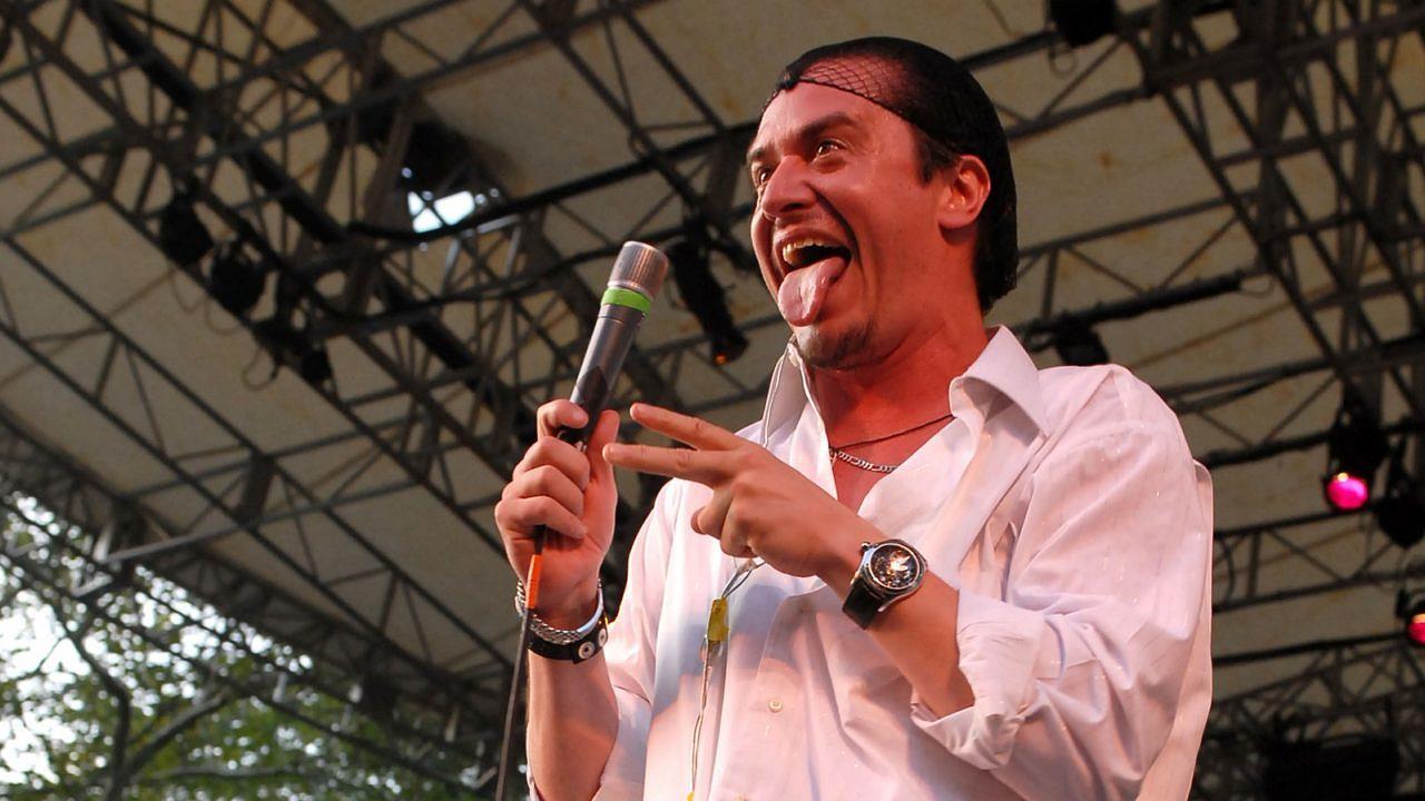 Mike Patton während einer Peeping Tom-Show in New York