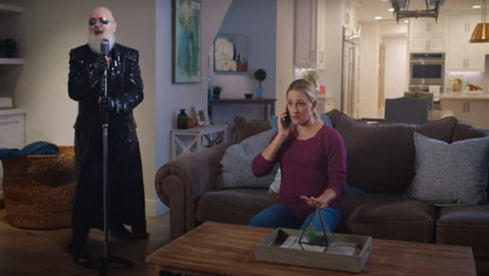 Rob Halford rockt die Versicherungskunden